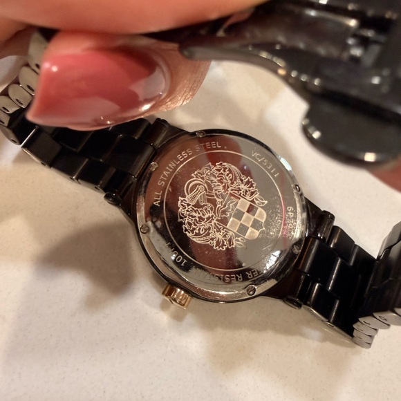 EUC Vince Camuto VC/5311RGTT Women’s Watch with Swarovski Crystal Accents - Picture 5 of 7